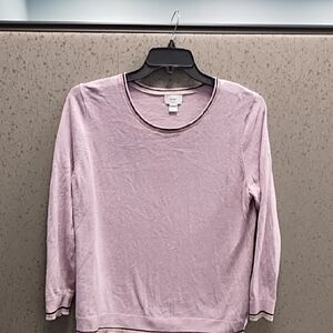 Old Navy lavender sweater size XL
